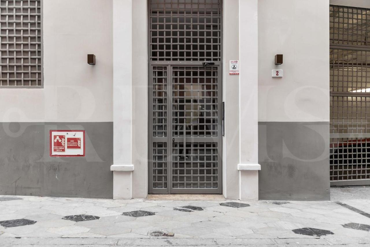 Dreamy Mediterranean Apartment With Parking - Center By Rems มาลากา ภายนอก รูปภาพ